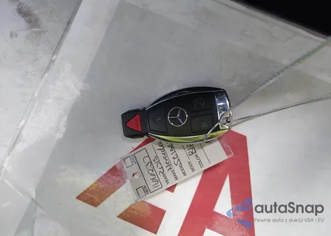 2015 Mercedes-Benz S 550 из США, поврежденный, VIN WDDUG8CB1FA166237